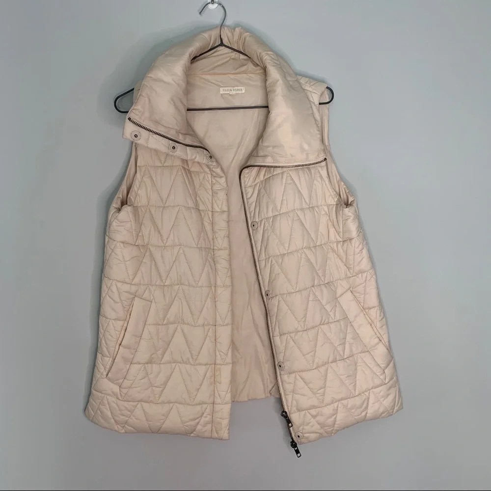 Eileen Fisher Cream Lightweight Quilted Puffer Vest - Picture 1 of 9